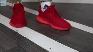 Adidas Yeezy Boost 350 v2 toxic red