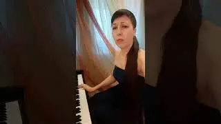 Софья Шесталова поет романс А.Гуэрчиа ,, Нет, не любил он ! 