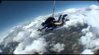 lucy oakley Tandem Skydive