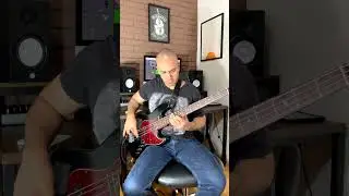 BASS LICK #17 (TABS IN THE DESCRIPTION)