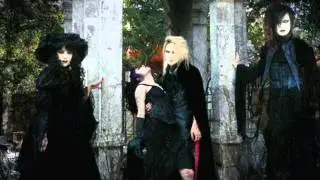 BLOOD - ＬＥＳ　ＬＩＴＡＮＩＥＳ　ＤＥ　ＳＡＴＡＮ