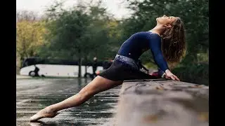 Ballerina Photo Shoot in Chicago ft Daphne.  Location:  Crown Fountain