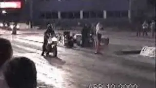Idiotas en moto
