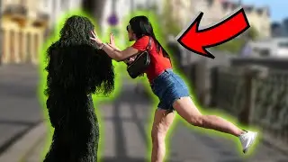 BUSHMAN PRANK in PRAGUE  | Kimoo Pranks