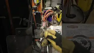 🔧Tool Hack #21 EASY Vice Grip Pliers Hack | #Shorts