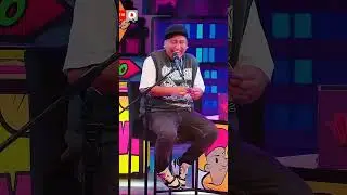 Invitó a la pastelera solo para hacer la fila 