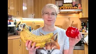 Банановые драники и соус Ромеско
