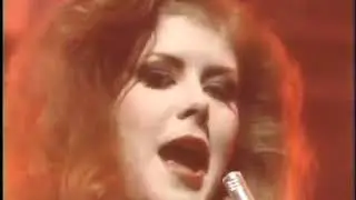 Legs & Co (with Kirsty MacColl) - There's A Guy Works Down The Chip Shop - TOTP [900] TX: 09/07/1981