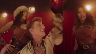 Премьера! Алексей Воробьев - Мама я танцую (Чумовой Новый год)