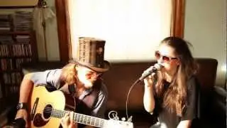 Hilary Thavis & Gaia Groove - Slow Down ( JB Lenoir )