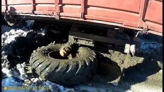 Очень сложная поездка. Сломали колесо.