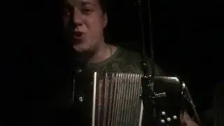 Как челентано 🤷🏻‍♂️