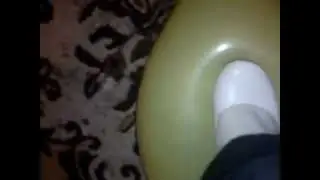 balloon sticks to white flats