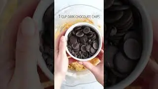 You Gotta Make These Chocolate Chip Peanut Butter Cookies