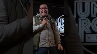 Compártalo con la que juega micro #standup #standupcomedy #humor #risas #comedia #comediante #gordo
