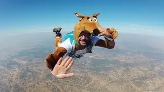 Scooby-Doo & Skydive Europe - Ecork Hotel Jump - APDA