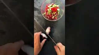 Самый вкусный и один из самых простых. Тартар из тунца.