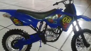 Minha motocross de brinquedo
