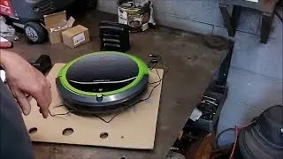Bissell Smart Clean robot vacuum. Set up and test run.