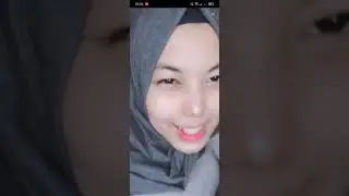 Cewe Berjilbab Pamer Dada