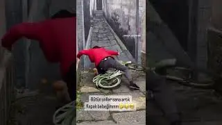Street fun 😜 #pageforyou #funnyvideo #funny #fun #fypシ゚viral #fyp #street #graffiti #comedy #memes
