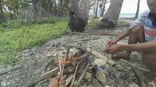 Bakar ikan pinggir pantai maknyussss