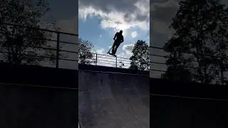 Лето заканчивается😩 #трюкинасамокате #skateboarding #димафазолов #рекомендации