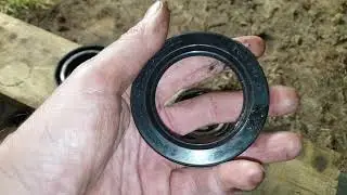 Consequence of a popping sound in the engine. Replacing the front crankshaft seal on a BUKHANKA.