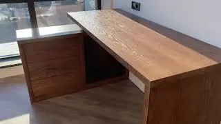 Стол письменный из массива ясеня