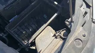 2013 ford edge air filter replace