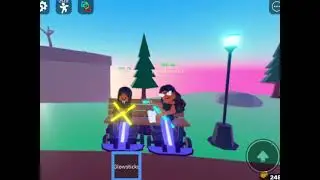 Ooo~ what does the button do (Roblox) #Shorts