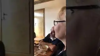 Стас Ульянкин на встрече одноклассников   экспромт