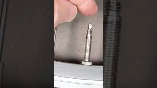 How a Presta Valve Works on a road bike #cycling