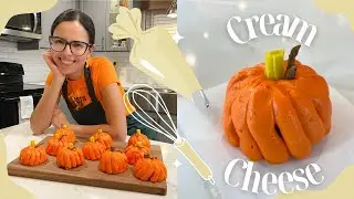 Pumpkin Cupcake Disaster on Halloween *Realistic Baking*