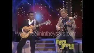 Chet Atkins & George Benson- "Help Me Make It Through The Night" (Merv Griffin Show 1984)