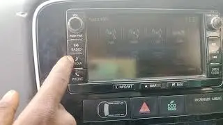 W15 MITSUBISHI OUTLANDER RADIO LOADING