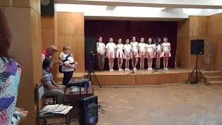 Zapadno.com: Химн на училището в Брезник, изпълнен в брезнишкия музей