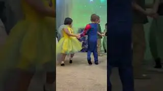 Танец человека паука и бабочки 