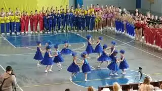 Танец младшей группы спортивной аэробики Экстрим Злую тучку наказали Южноукраинск Олимп 13 04 2019