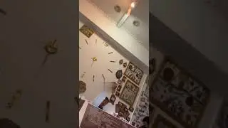 Это Одесса, как надоели уже эти люди которые придираются а языку! других проблем ведь нет )
