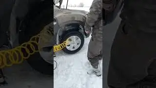 Рено дастер разулся на бездорожье. 