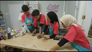 Tim Kebingungan, Karena Tidak Ada Yang Melihat Film Disney Encato - CAKE AND THE CITY