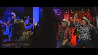 Gino e Geno - Garçom (CLIPE OFICIAL)