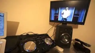 DJ VJ TUTORIAL ON CHOPPING FROM ONE VIDEO TO ANOTHER FOR THE MOBILE DJ