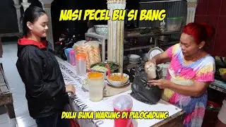 Warung Nasi Pecel Lokasinya di pedalaman kampung, buka jam 10 malam tapi rame banget!