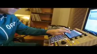 Sampling from Vinyl (2 Beats)