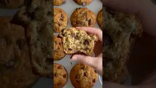 Banana Chocolate Chip Muffins 🍌🍫 #muffins #breakfast #recipe #chocolate