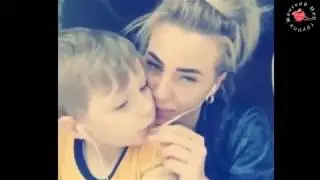 МАМА И СЫН  КРАСИВО СПЕЛИ    ОЧЕНЬ ТРОГАТЕЛЬНО!!!
