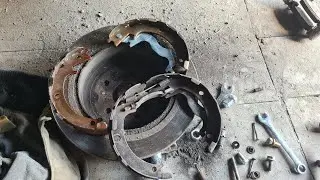 Замена колодок ручника на 