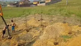 Пролили сваи в Емельяново . т.2-090-777